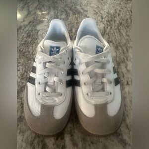 Adidas Sambas